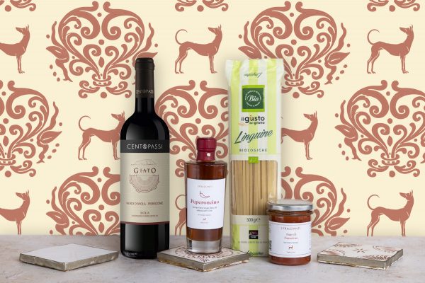 Sicilian ingredients recipe kit to make Sugo di Pomodoro with pasta, sauce, infused olive oil & red wine.